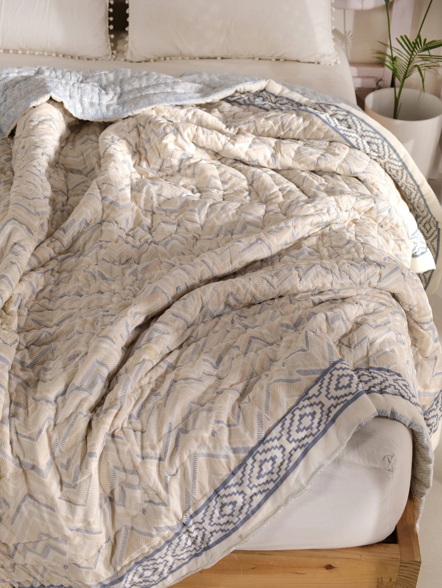 All Season Jaipuri Quilt | 100% Pure Cotton | Block Print | Double Bed - Naksha